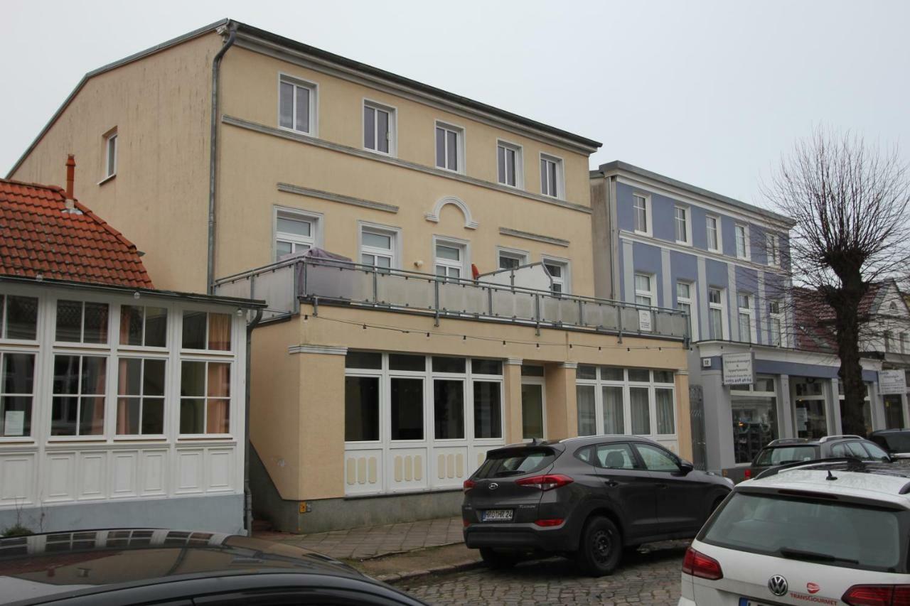 Ferienwohnung In Warnemuende, Friedrich-Franz-Strasse 11 Rostock Exterior photo
